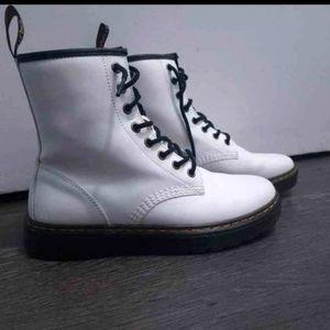 White doc Marten Boots
